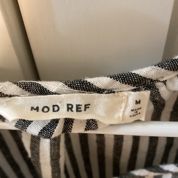 navy and white summer top - Picture 2 of 2